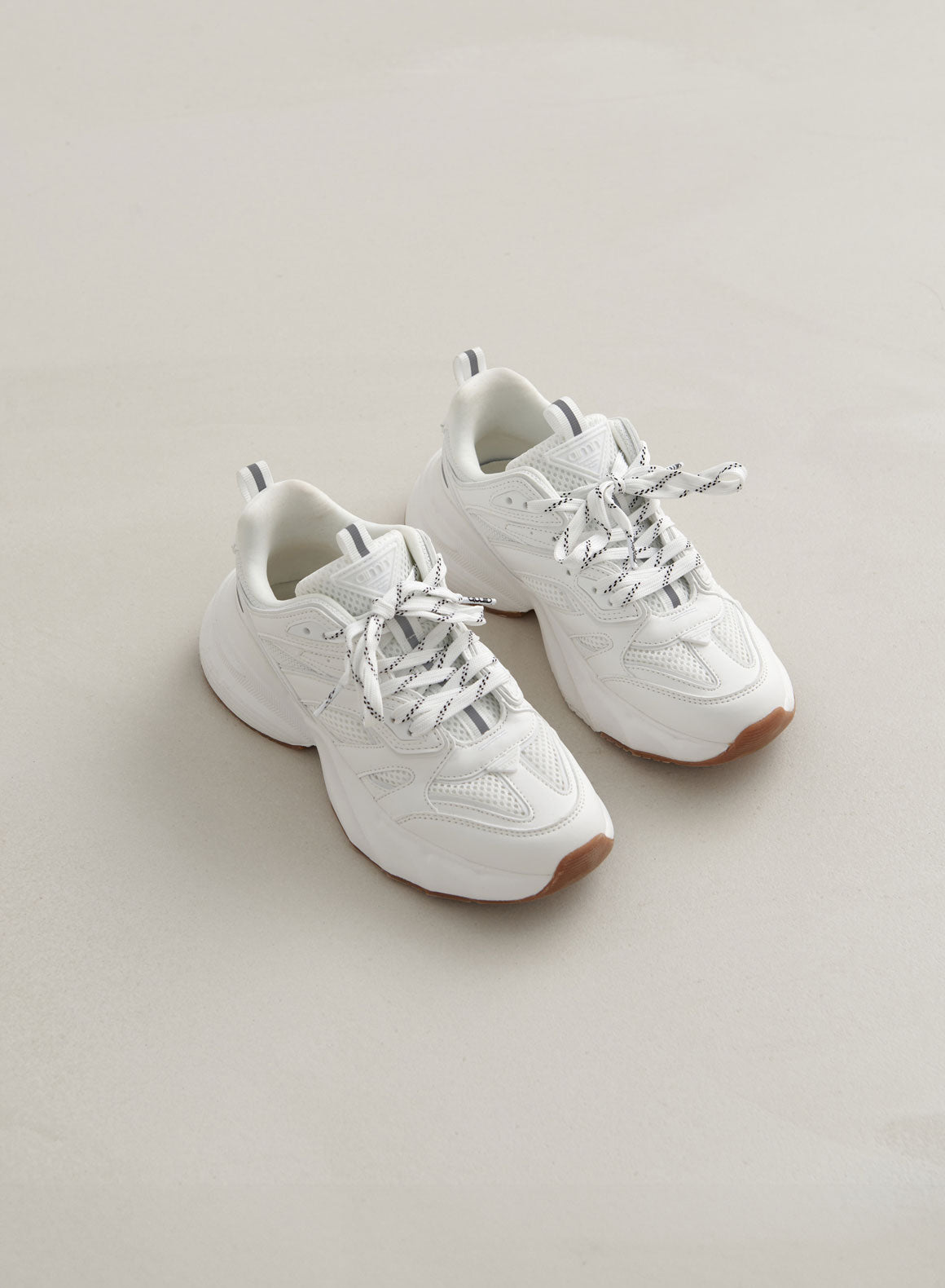 All White Athena 100 – AIM'N