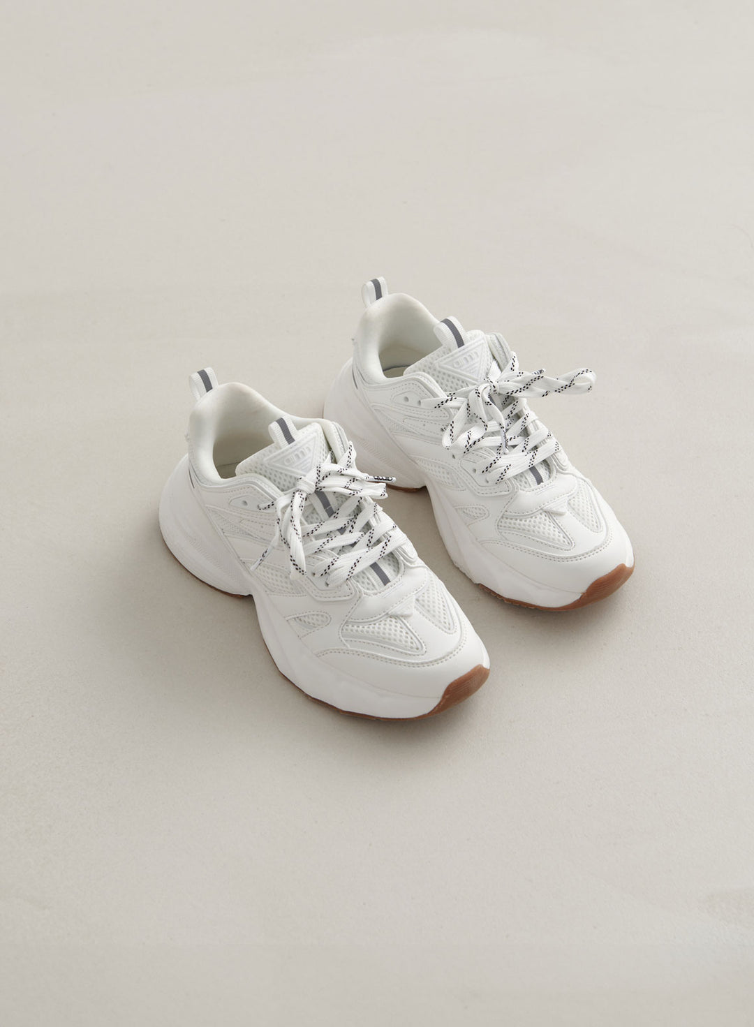 All White Athena 100 – AIM'N