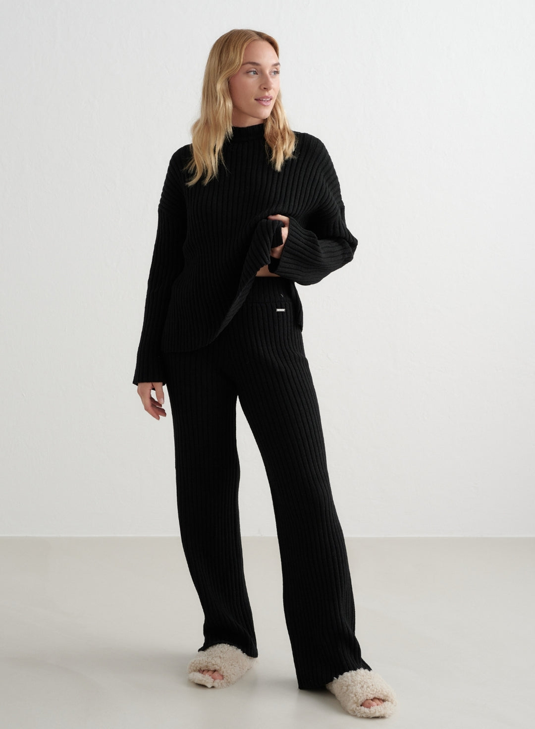 Black Rib Knit Pants – AIM'N