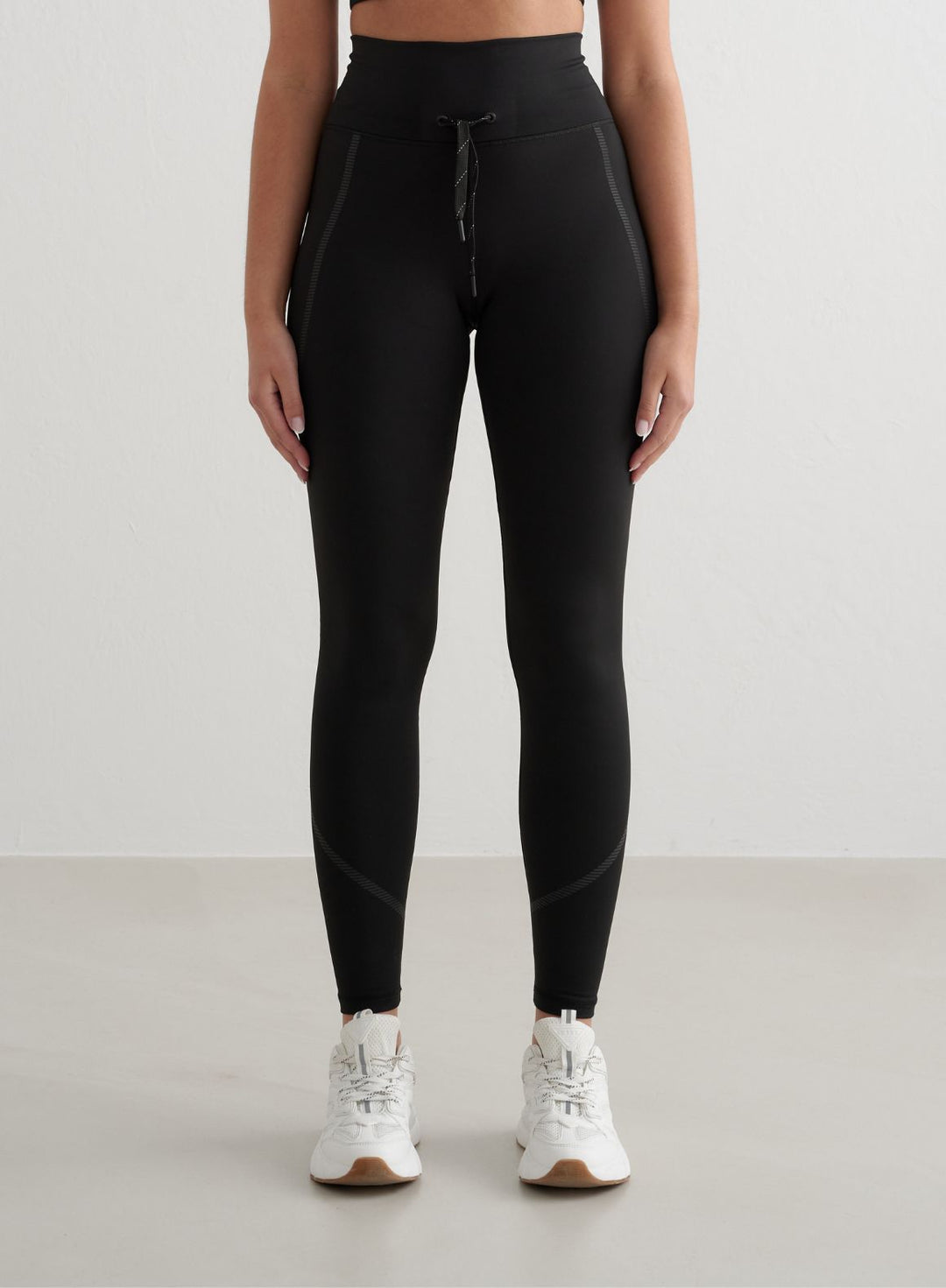 Black_reflective_warming_tight