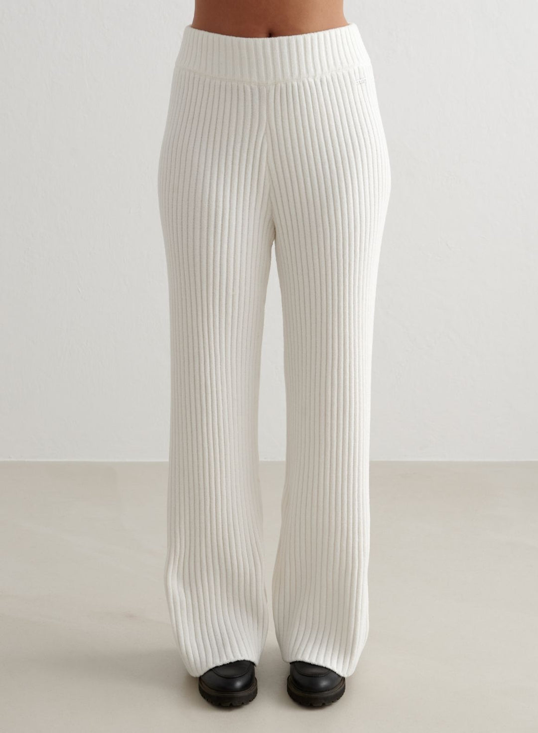 Almond White Rib Knit Sweater & Pants Set – AIM'N
