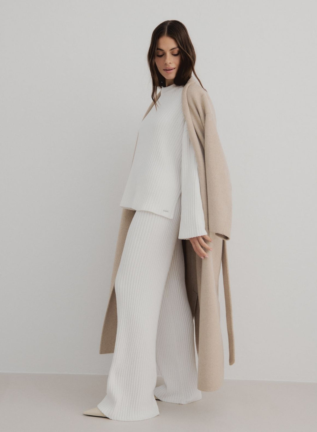 Almond White Rib Knit Sweater & Pants Set – AIM'N