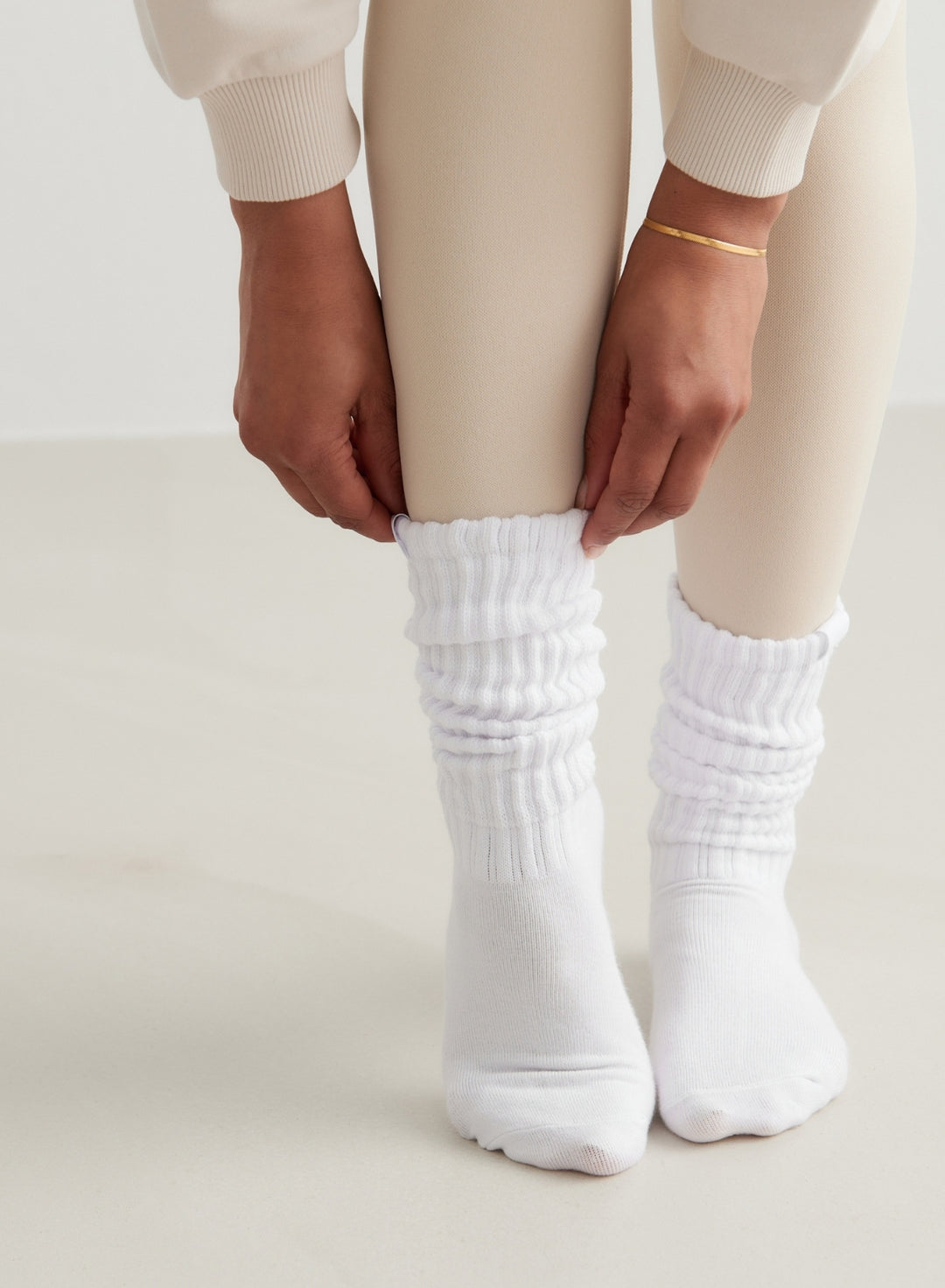 White Slouch Socks – AIM'N - Main Image