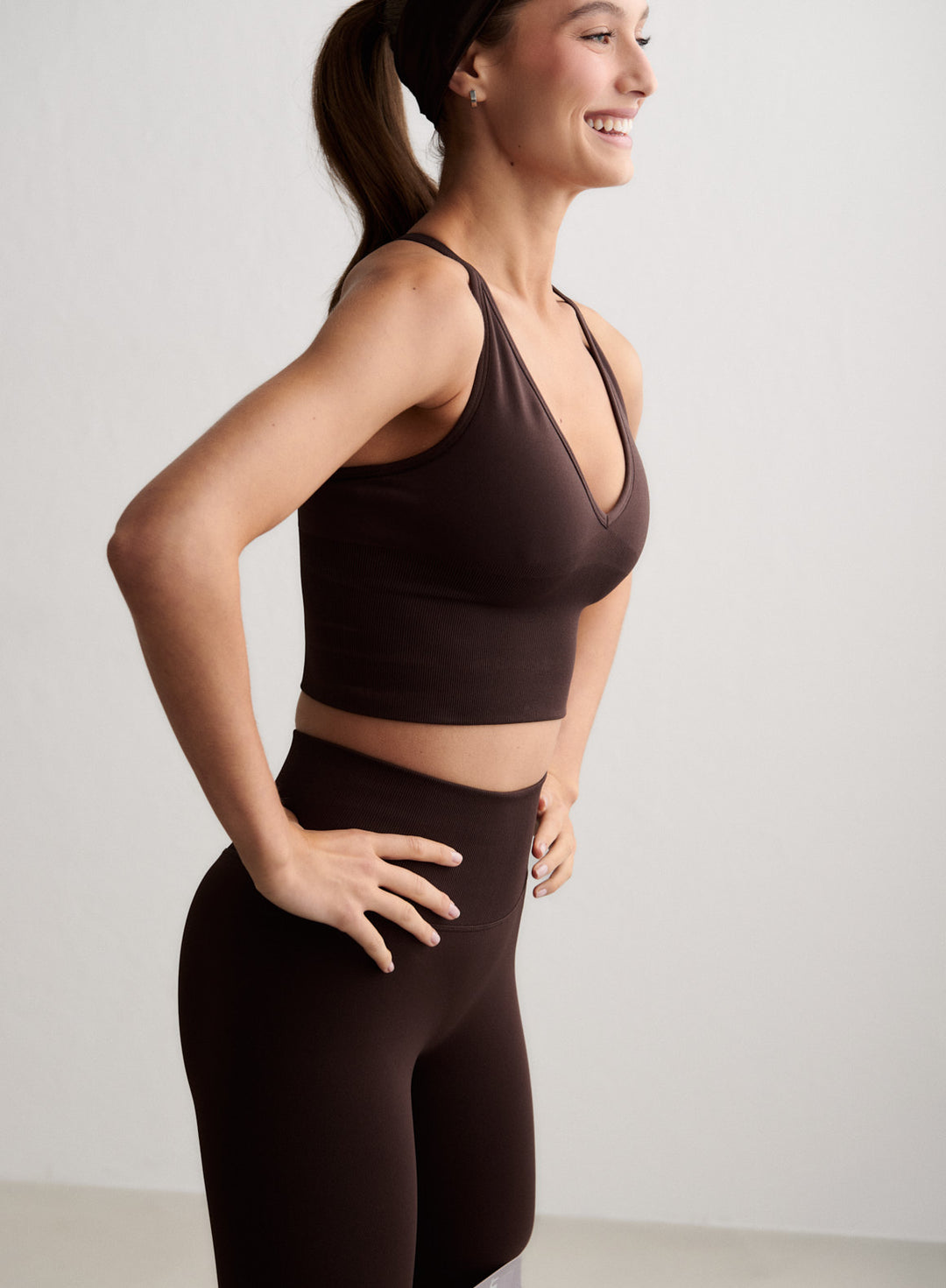 Chocolate Shape Seamless Cross Back Bralette – AIM'N