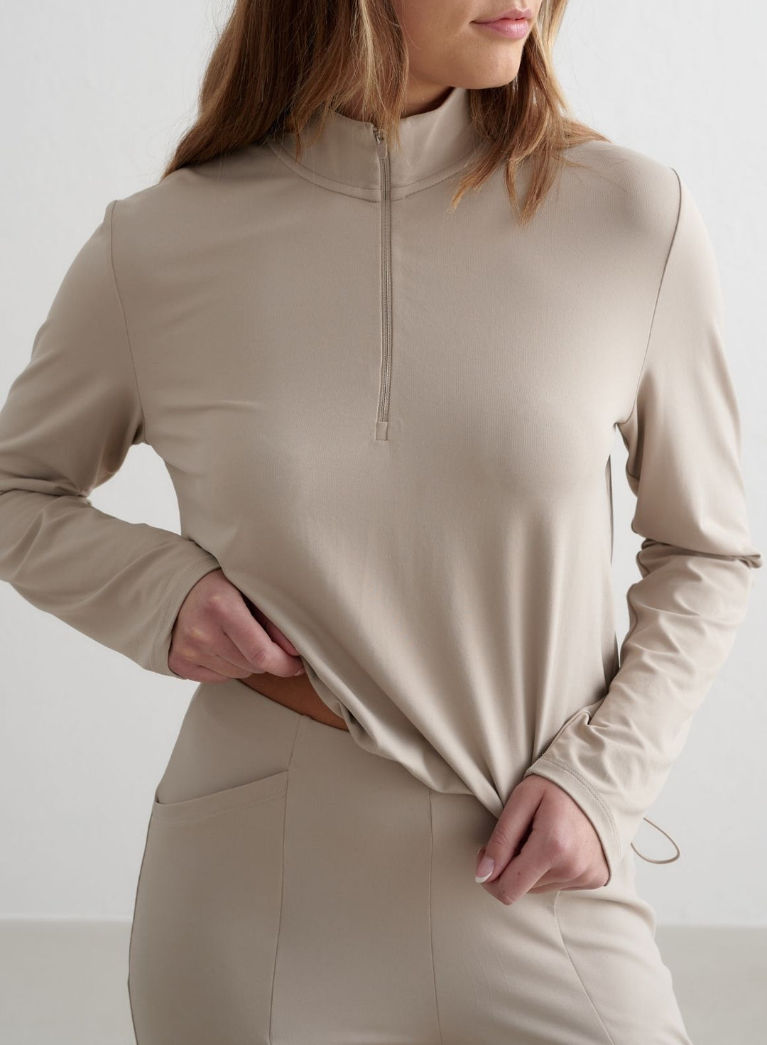 Dark Clay Essence Half Zip – AIM'N